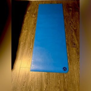 Lululemon Yoga Mat with Manduka Carrying Bag